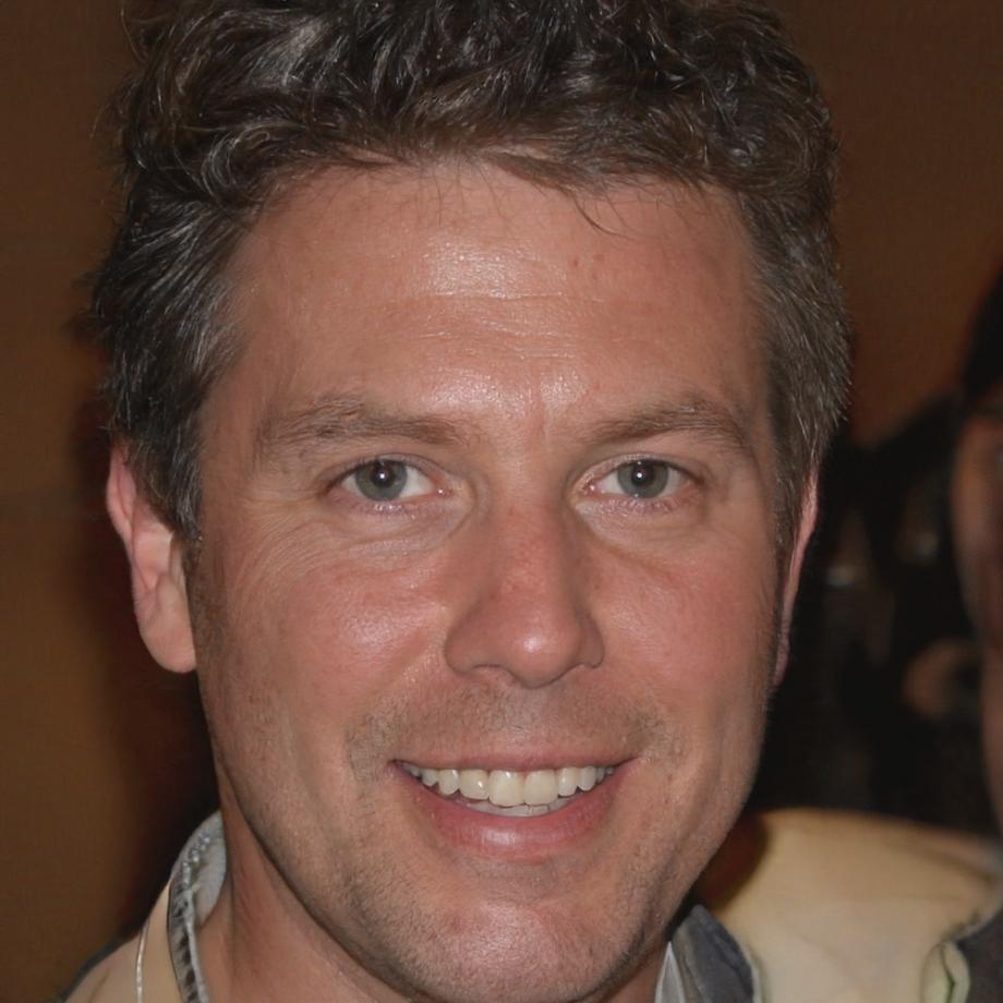 Retrato profissional de Tiago Ferreira