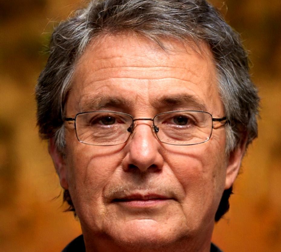 Retrato profissional de André Moreira